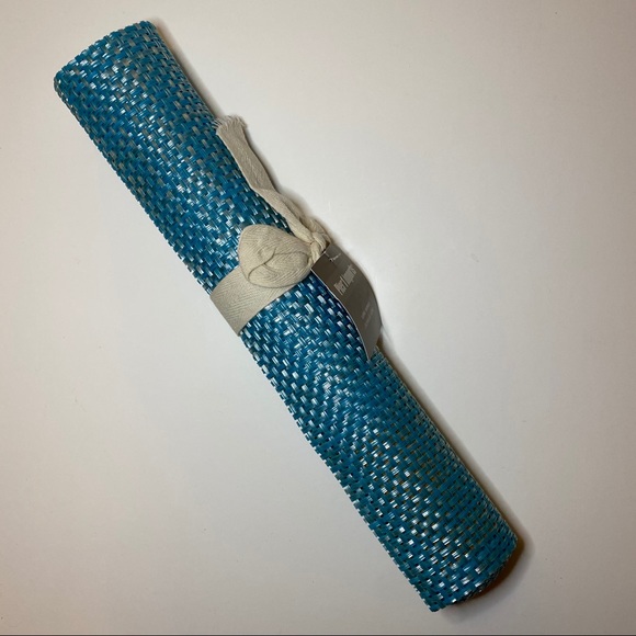 Pier 1 Tablerunner Blue / Pewter-ish 13 in… - Picture 6 of 7